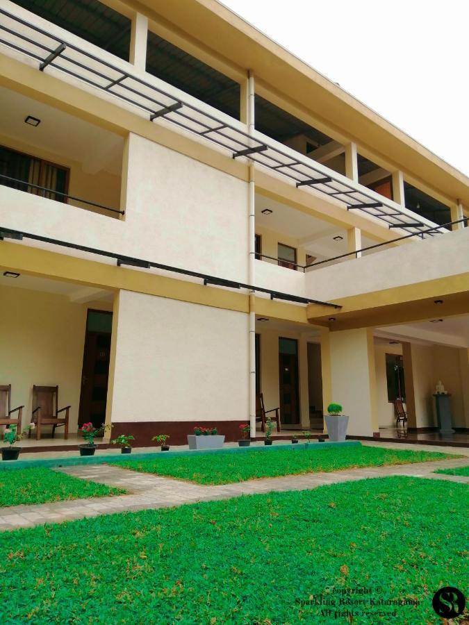 Sparkling Resort Kataragama Exterior foto